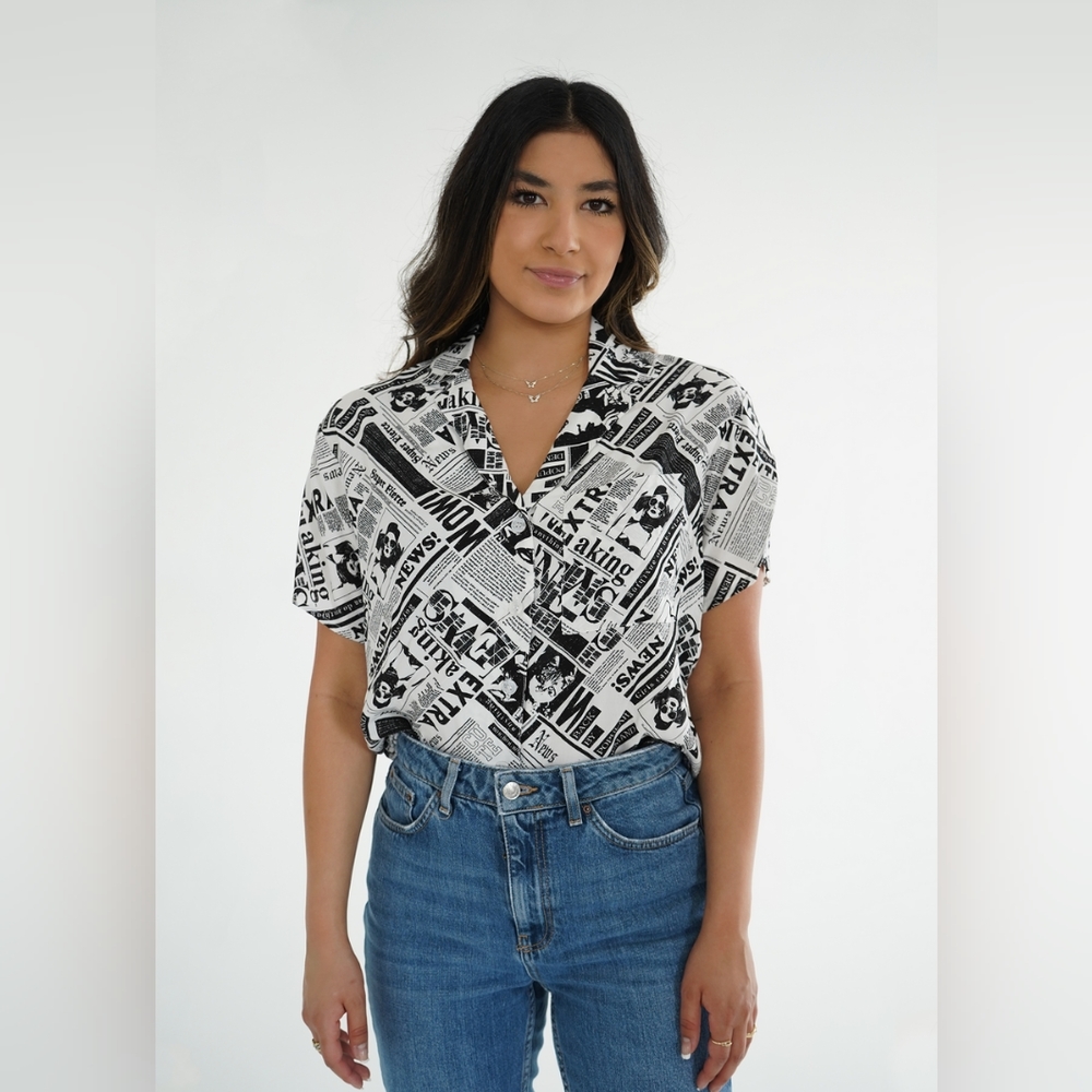 Self-esteem Nancy Button Up Newspaer Shirt Womans Size Small